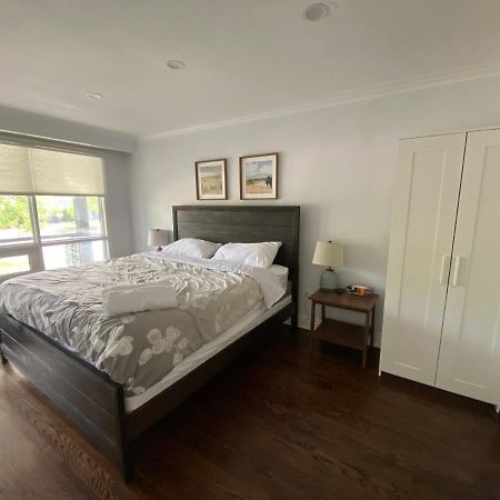 טורונטו Yonge And Finch Subway !L Spacious & Bright Private Bedroom With Shared Amenties מראה חיצוני תמונה